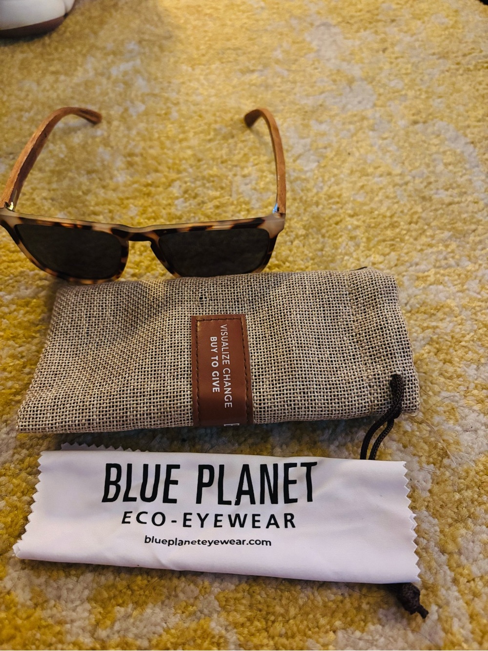 Blu Planet Tortoiseshell Frame Sunglasses with Dark Lenses